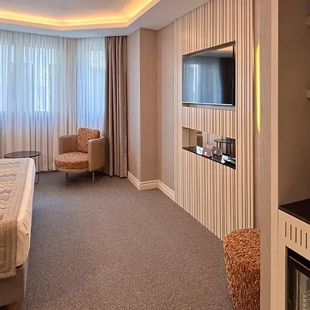 Saygin Besiktas Szálloda 4*