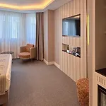 Saygin Besiktas Szálloda 4*